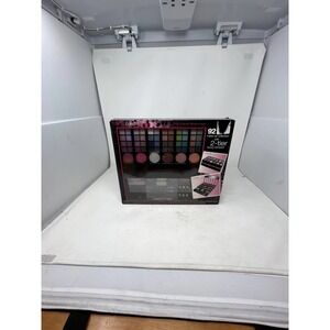 Artist Pallet The Color Workshop Makeup Kit